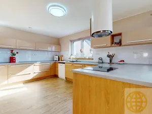 Prodej rodinného domu, Opařany, 169 m2