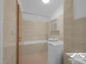 Prodej bytu 1+kk, Praha - Horní Měcholupy, Boloňská, 37 m2