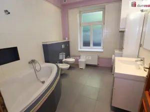 Pronájem bytu 3+kk, Karlovy Vary, Mariánskolázeňská, 72 m2