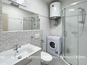 Pronájem bytu 1+kk, Pardubice, Na Okrouhlíku, 27 m2