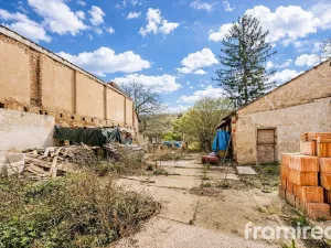 Prodej vícegeneračního domu, Lovčičky, 200 m2