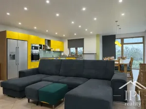 Prodej rodinného domu, Cítoliby, Na Plevně, 223 m2