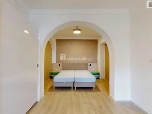 Pronájem bytu 2+kk, Opava - Město, Dolní náměstí, 95 m2