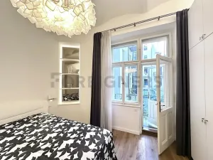 Pronájem bytu 2+1, Praha - Smíchov, Dienzenhoferovy sady, 84 m2