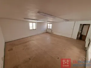 Pronájem obchodního prostoru, Znojmo, Divišovo náměstí, 120 m2