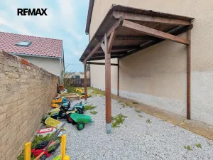 Prodej bytu 3+1, Všeradice, 74 m2