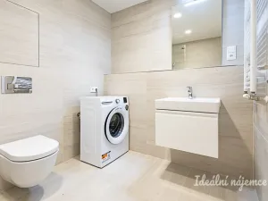 Pronájem bytu 2+kk, Praha - Vysočany, Poděbradská, 55 m2