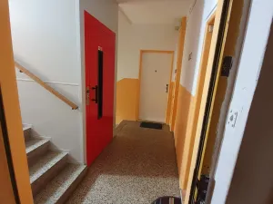 Pronájem bytu 2+1, Habartov, náměstí Přátelství, 56 m2