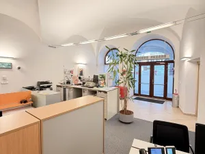 Pronájem kanceláře, Olomouc, Dolní náměstí, 204 m2