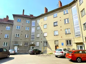 Pronájem bytu 3+1, Olomouc, Ladova, 86 m2