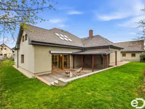 Prodej rodinného domu, Dolní Beřkovice - Vliněves, 400 m2