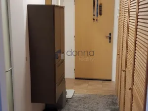 Pronájem bytu 3+kk, Praha, Konšelská, 62 m2