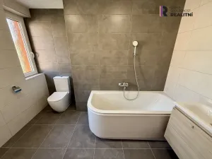 Prodej bytu 2+1, Horní Slavkov, Poštovní, 65 m2