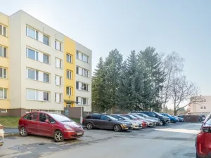 Prodej bytu 3+1, Jesenice, V Lázních, 72 m2