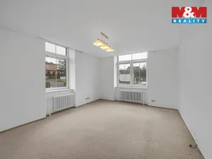 Prodej bytu 3+1, Jaroměř - Pražské Předměstí, Husova, 124 m2