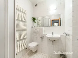 Pronájem bytu 1+kk, Praha - Hlubočepy, Hlubočepská, 38 m2