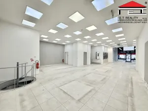 Pronájem obchodního prostoru, Brno, Masarykova, 212 m2