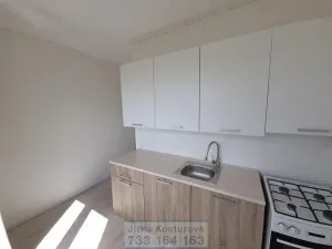 Pronájem bytu 2+1, Krnov - Pod Bezručovým vrchem, Jiráskova, 57 m2