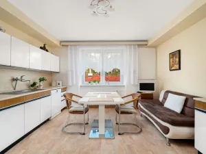 Prodej vily, Dolní Kounice, Zámecká, 270 m2