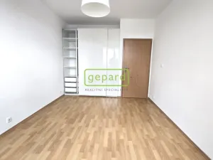 Pronájem bytu 2+kk, Praha, Na Slatince, 70 m2