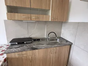 Pronájem bytu 1+kk, Praha - Jinonice, Peroutkova, 26 m2