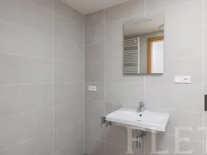 Pronájem bytu 1+kk, Praha - Vysočany, Smržových, 31 m2