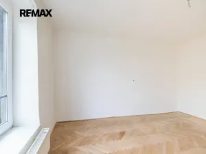 Prodej bytu 2+1, Praha - Dejvice, Na viničních horách, 58 m2