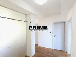 Pronájem kanceláře, Praha - Smíchov, Štefánikova, 168 m2