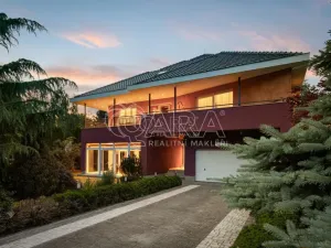 Prodej rodinného domu, Praha - Kolovraty, V louce, 470 m2