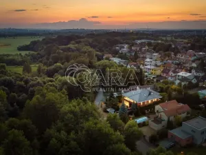 Prodej rodinného domu, Praha - Kolovraty, V louce, 470 m2