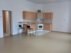 Pronájem bytu 2+kk, Karlovy Vary, Moravská, 82 m2