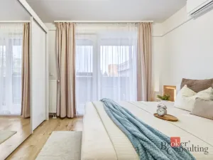 Prodej bytu 2+kk, Pardubice - Zelené Předměstí, Boženy Vikové-Kunětické, 60 m2