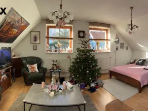 Prodej rodinného domu, Pelhřimov, Cholossiova, 220 m2