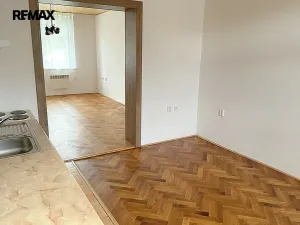 Pronájem bytu 1+1, Hradec Králové - Nový Hradec Králové, Brněnská, 44 m2