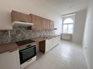 Pronájem bytu 3+1, Praha - Karlín, Sokolovská, 82 m2