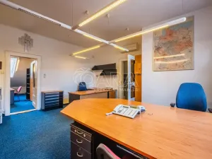 Pronájem kanceláře, Praha - Bubeneč, V. P. Čkalova, 100 m2