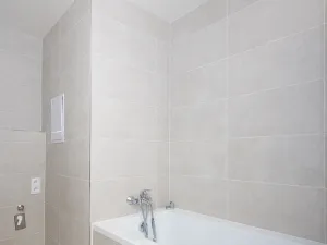 Pronájem bytu 2+kk, Praha - Vysočany, Smržových, 55 m2