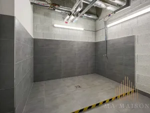 Pronájem bytu 2+kk, Praha - Vysočany, Smržových, 55 m2