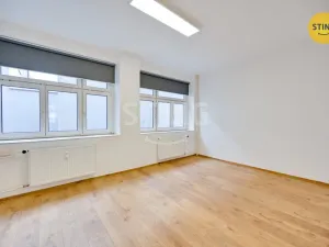 Pronájem kanceláře, Zlín, třída Tomáše Bati, 108 m2