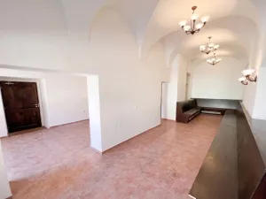 Pronájem obchodního prostoru, Hradec Králové, Velké náměstí, 94 m2