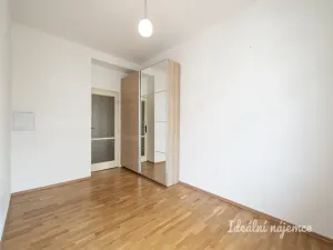Pronájem bytu 2+1, Praha - Podolí, Podolská, 50 m2