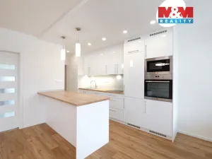 Prodej bytu 3+kk, Praha - Bohnice, Zelenohorská, 77 m2