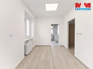Pronájem kanceláře, Hradec Králové - Slezské Předměstí, Luční, 77 m2