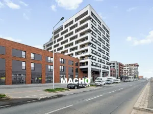 Pronájem bytu 1+kk, Praha - Hloubětín, Poděbradská, 31 m2
