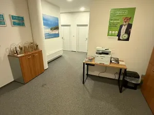 Pronájem kanceláře, Praha - Vysočany, Sokolovská, 135 m2