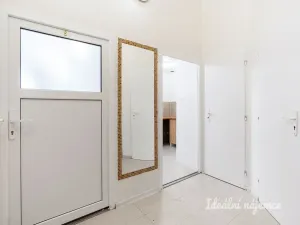Pronájem bytu 2+1, Praha - Libeň, Pod Kotlaskou, 48 m2