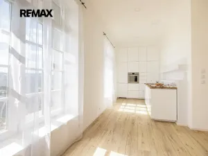 Prodej rodinného domu, Vráž, Nad Loděnicí, 219 m2