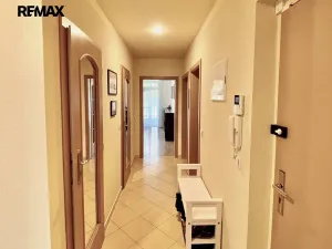 Pronájem bytu 4+1, Vestec, Ve Stromkách, 123 m2