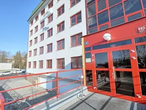Pronájem kanceláře, Praha - Ruzyně, Dědinská, 83 m2