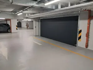 Pronájem garážového stání, Praha - Černý Most, Dobrovolného, 15 m2